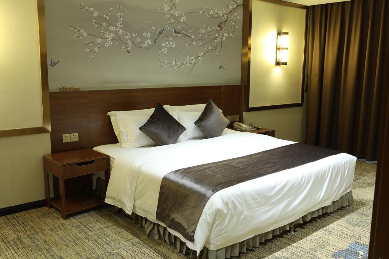 Zhi Hui Tang Feng Ze Hotel Chengdu Exterior foto