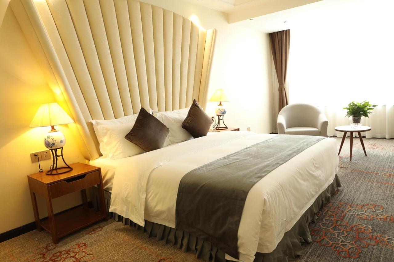 Zhi Hui Tang Feng Ze Hotel Chengdu Exterior foto